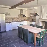 Domaine De Chantageasse בית הארחה אסניירס-לה-גיראוד