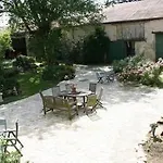 בית הארחה Domaine De Chantageasse 3*