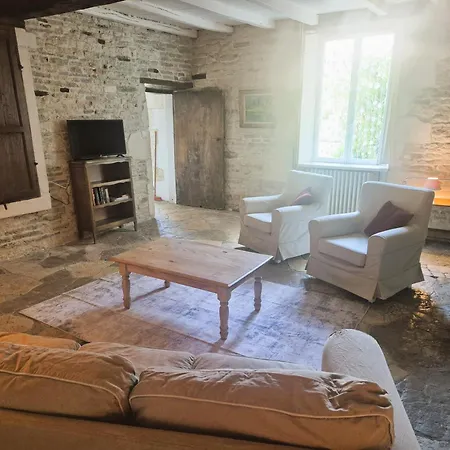 Domaine De Chantageasse