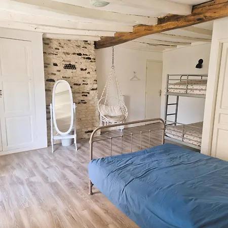 Guest house Domaine De Chantageasse 3*