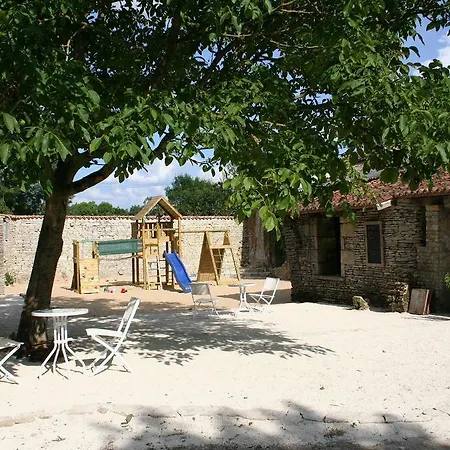 Domaine De Chantageasse