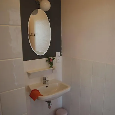 Guest house Domaine De Chantageasse 3*
