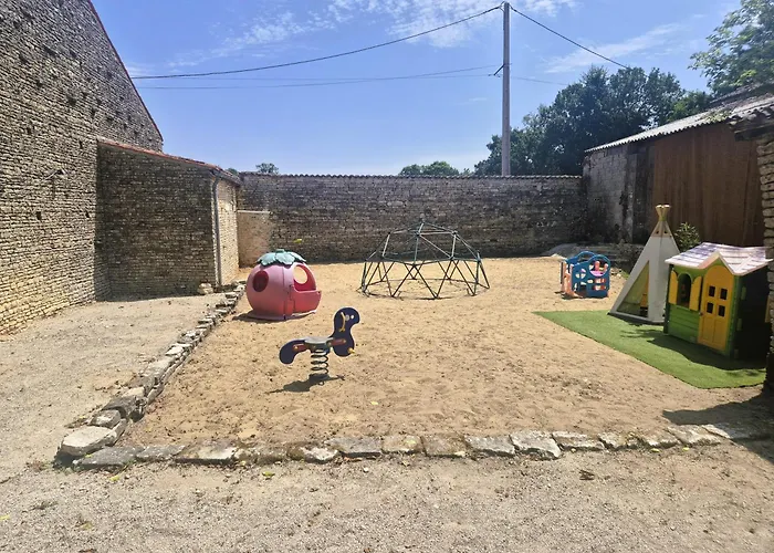 Domaine De Chantageasse