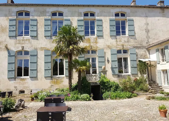 Guest house Domaine De Chantageasse Asnieres-la-Giraud